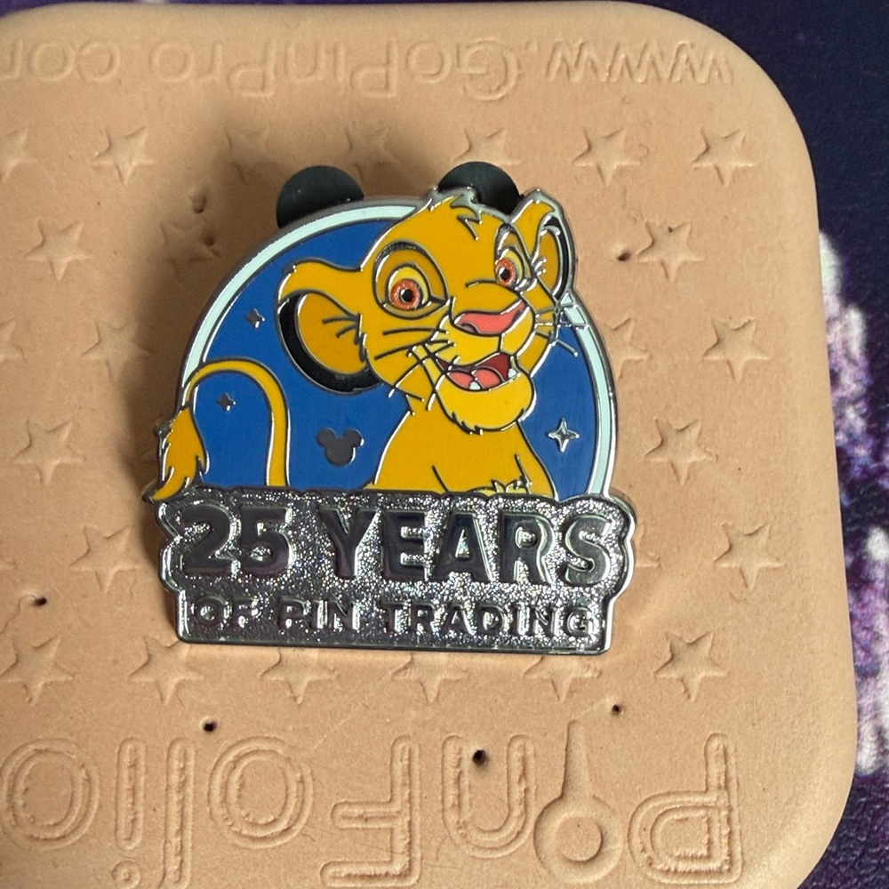 Disney Simba 25 years Pin